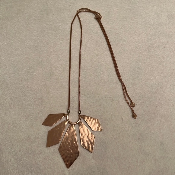 Kendra Scott Mari Rose Gold Necklace - Picture 1 of 1